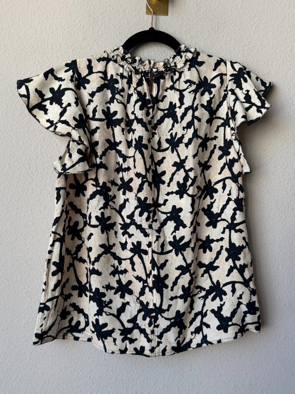Ulla Johnson Julia Cream Black Floral Ruffle Sleeve Blouse Size 4 - Picture 3 of 6